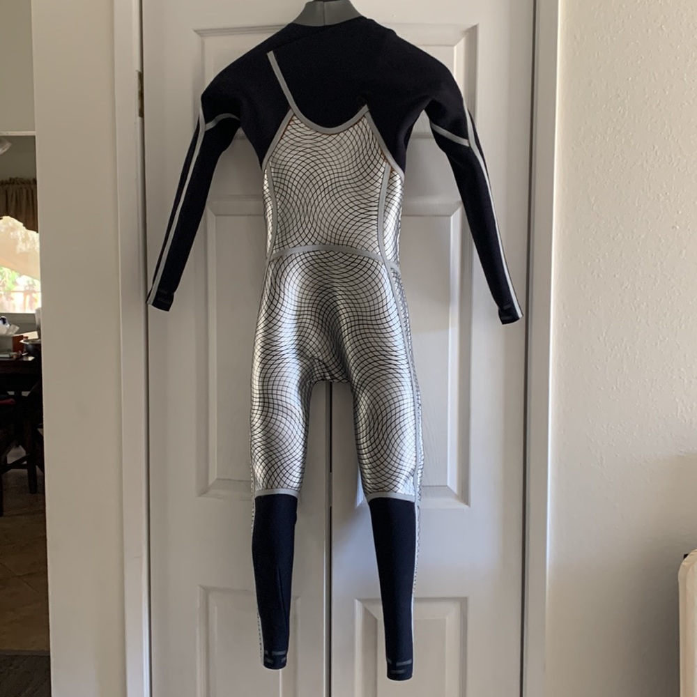 NWT Hurley Phantom 303 Women’s Full Wetsuit - Picture 10 of 14